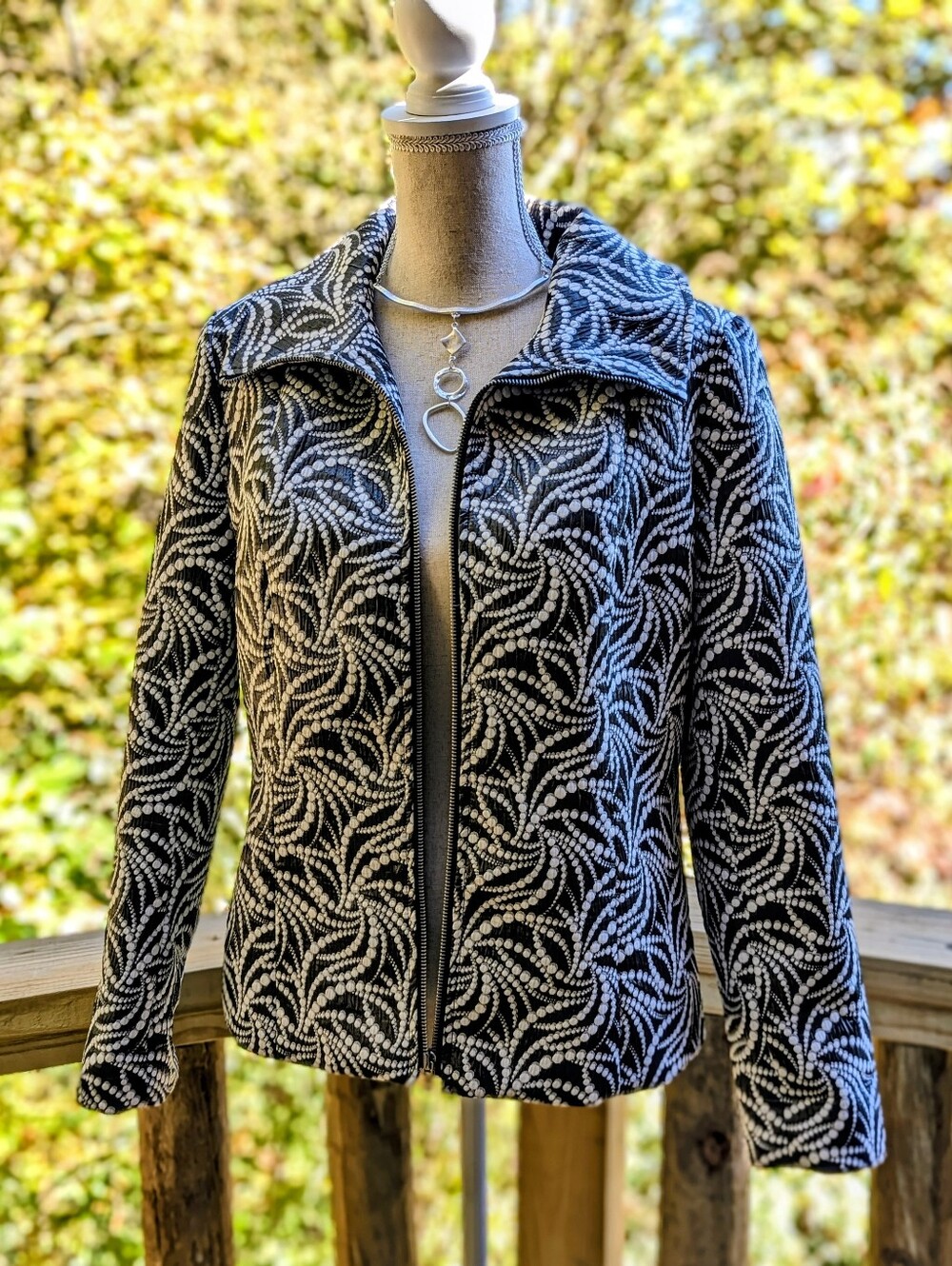 Erin London Black and White Shimmery/Glittery Pattern Puffer Jacket